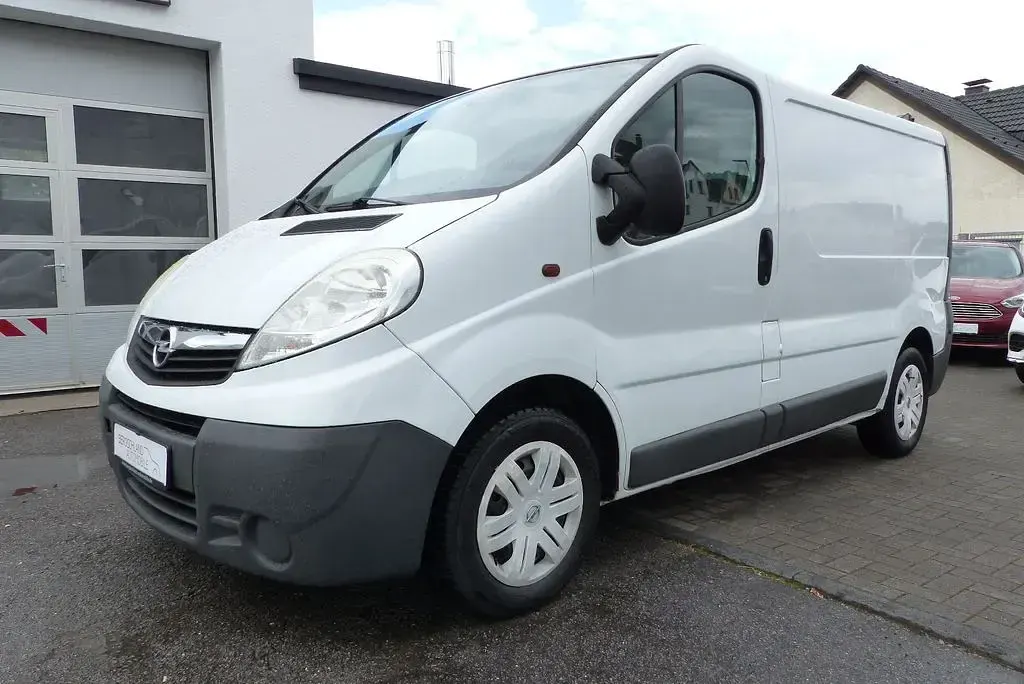 Gebraucht Opel Vivaro 90 PS (66 kW) 2011 Weiß Van / Kleinbus