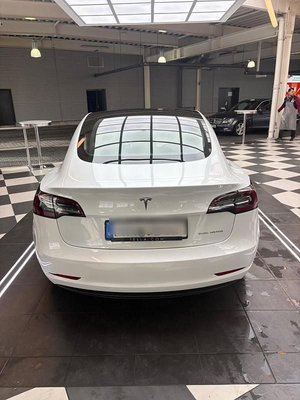 Gebraucht Tesla Model 3 366 kW (498 PS) 2020 Weiß Limousine