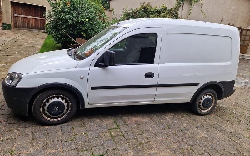 Weiß Gebraucht 2006 Opel Combo Van / Kleinbus | 1.850 € (Superpreis) - Bild 1/4