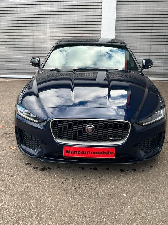 Gebraucht Jaguar XE R-Dynamic 179 PS (131 kW) 2020 Blau Limousine