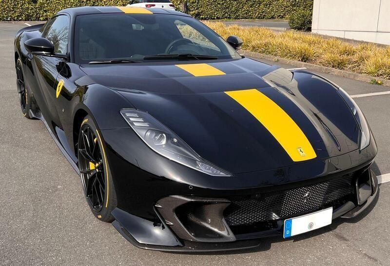 Schwarz Gebraucht 2023 Ferrari 812 Coupé | 1.549.000 € - Bild 1/4