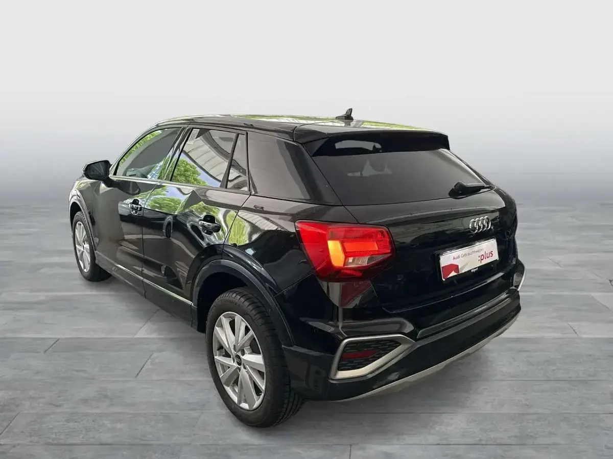 Używany Audi Q2 Advanced 150 KM (110 kW) 2025 Czarny SUV