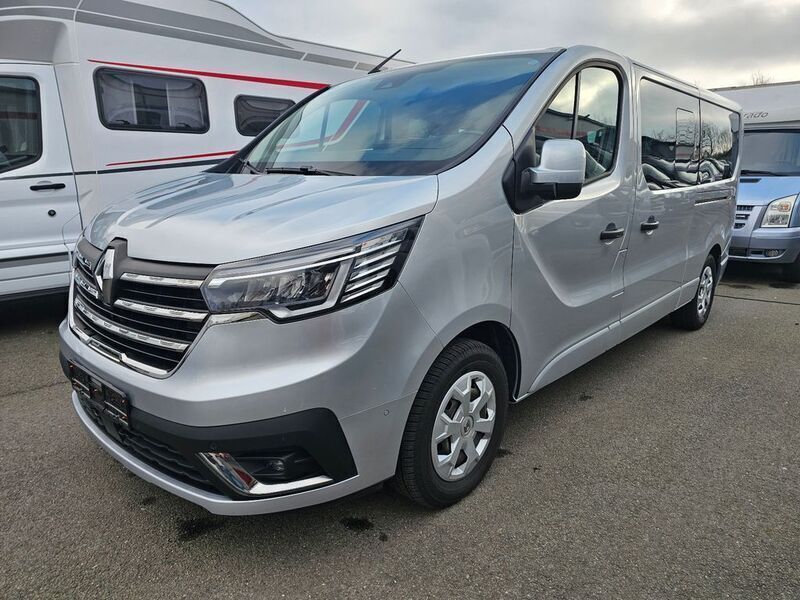 Gebraucht Renault Trafic Life 150 PS (110 kW) 2022 Grau Van / Kleinbus