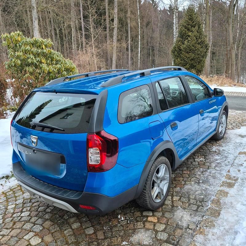 Gebraucht Dacia Logan MCV Stepway 90 PS (66 kW) 2018 Blau Kombi