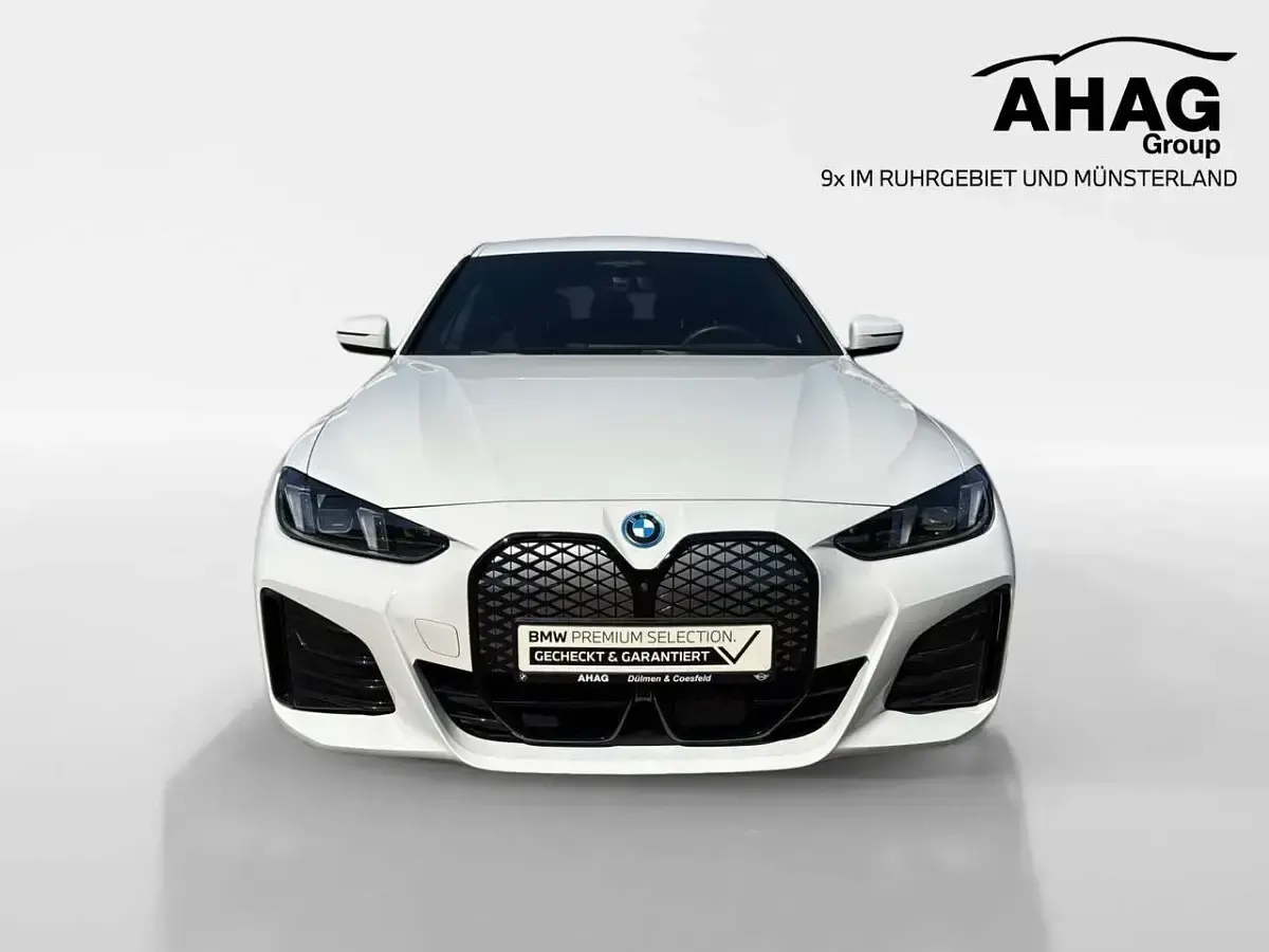 Gebraucht BMW i4 M Sport 294 kW (401 PS) 2025 Alpinweiß uni Limousine