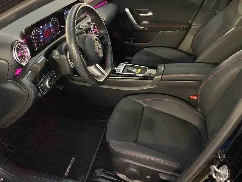 Gebraucht Mercedes A180 AMG line 150 PS (110 kW) 2025 Schwarz Limousine