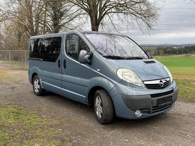 Gebraucht Opel Vivaro Cosmo 145 PS (106 kW) 2008 Grau Van / Kleinbus