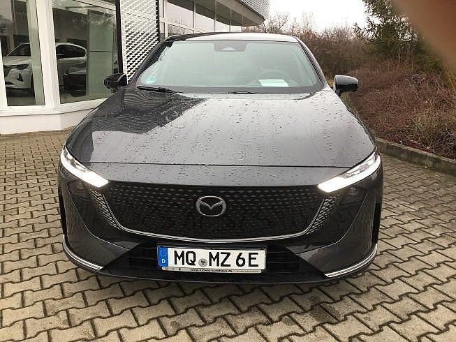 Neu Mazda 6e 189 kW (258 PS) 2025 Grau Limousine