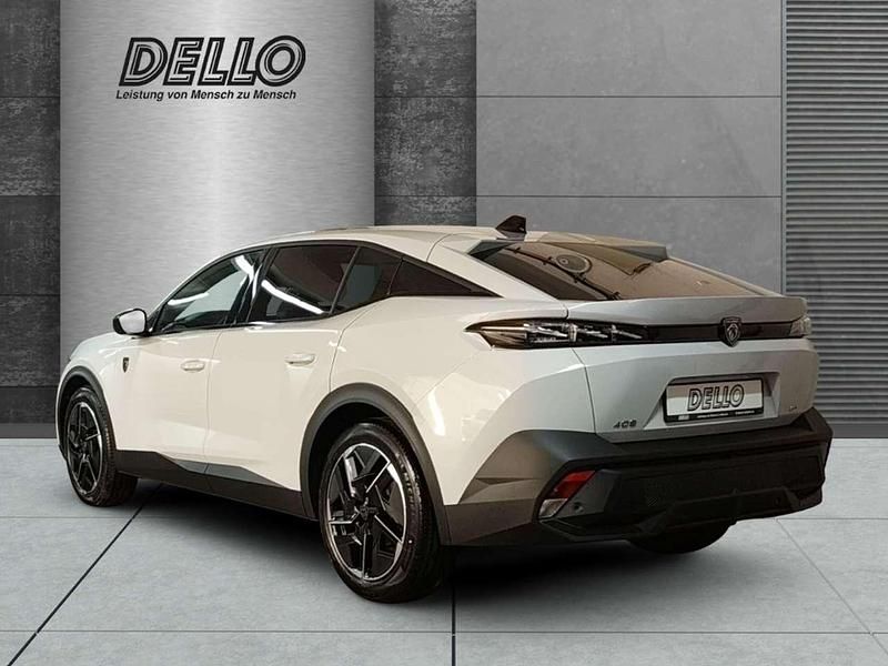 Neu Peugeot 408 GT Premium 145 PS (106 kW) 2025 Okenit weiß met. Limousine