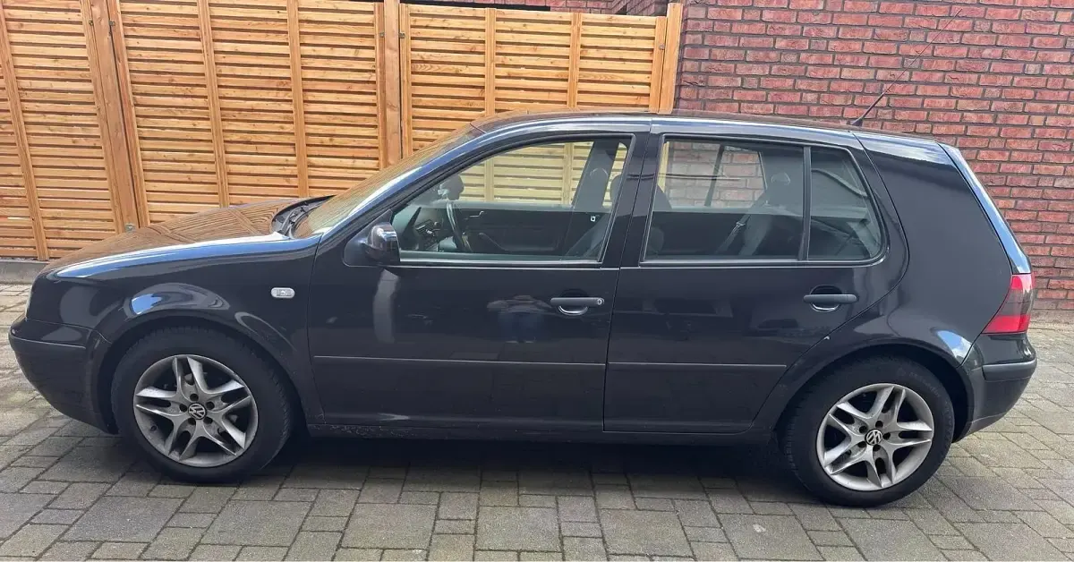 Gebraucht VW Golf IV 75 PS (55 kW) 1997 Schwarz Kleinwagen