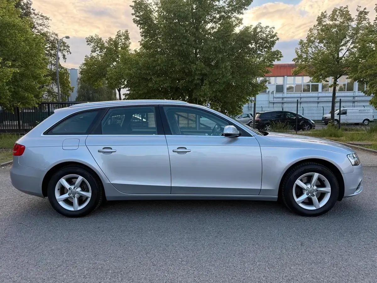 Gebraucht Audi A4 150 PS (110 kW) 2014 Silber Kombi