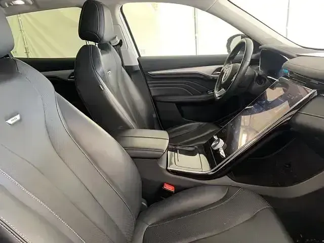Gebraucht MG Marvel R Luxury 132 kW (180 PS) 2022 Cumulus white SUV