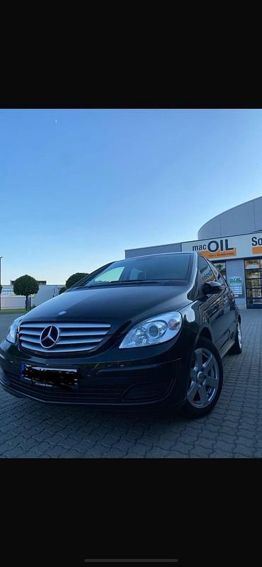 Schwarz Gebraucht 2007 Mercedes B170 Van / Kleinbus | 3.300 € (Superpreis) - Bild 1/4