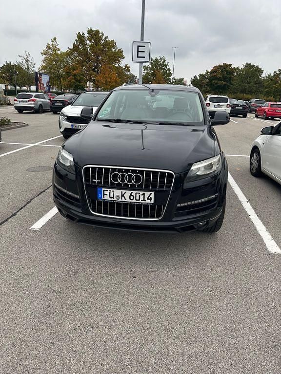 Schwarz Gebraucht 2010 Audi Q7 Ambiente SUV | 14.900 € (Fairer Preis) - Bild 1/4