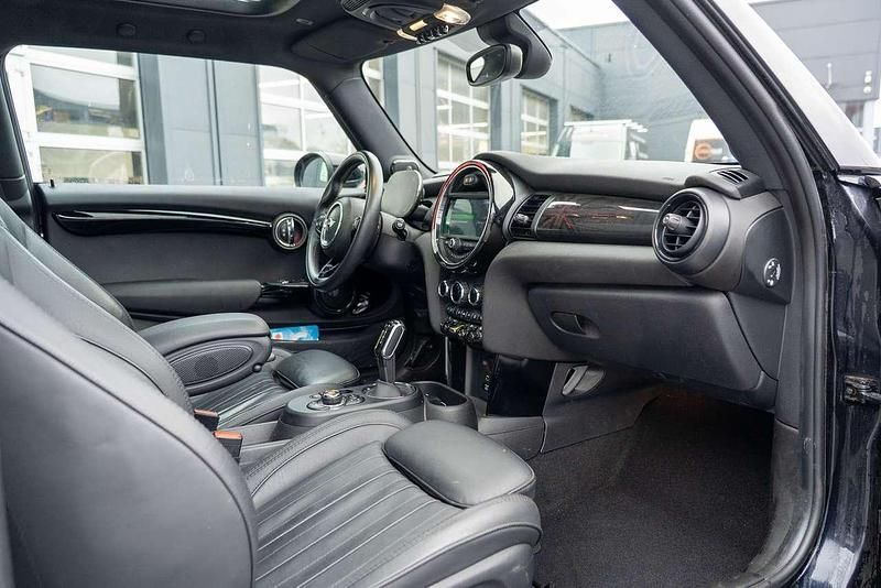 Gebraucht Mini Cooper SE 135 kW (184 PS) 2020 Schwarz Kleinwagen