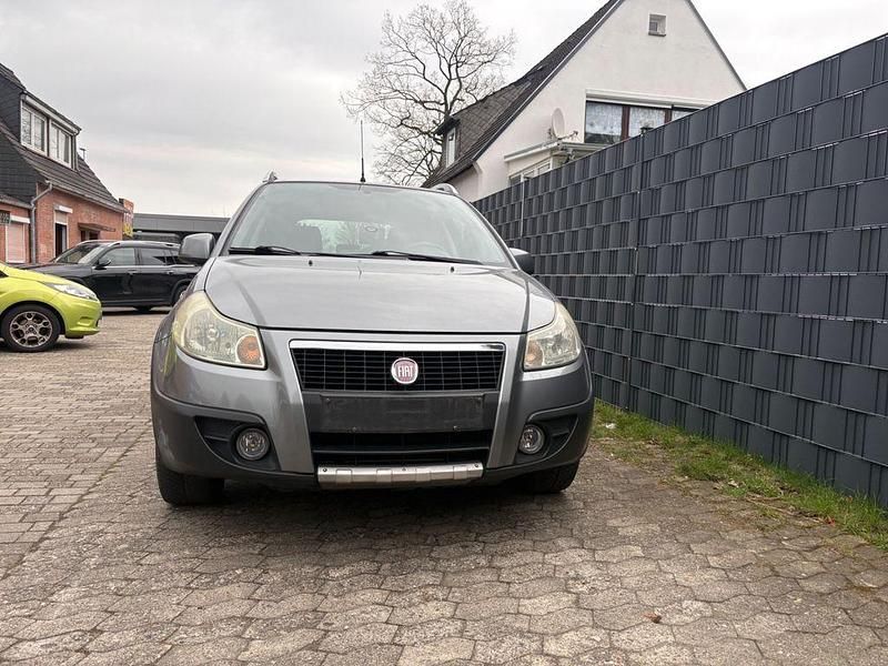Gebraucht Fiat Sedici Dynamic 107 PS (78 kW) 2009 Grau SUV