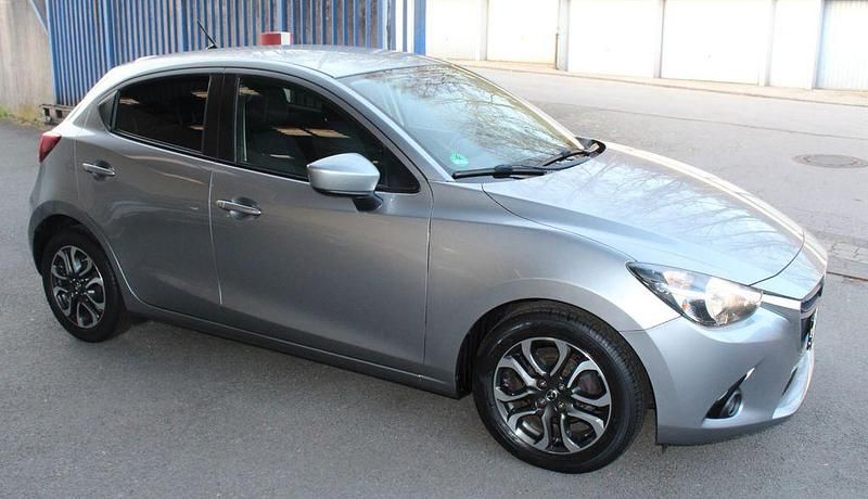 Gebraucht Mazda 2 Nakama 90 PS (66 kW) 2016 Grau Limousine