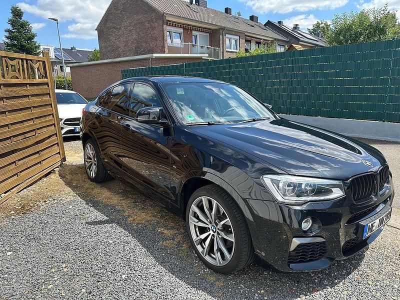Schwarz Gebraucht 2016 BMW X4 M Sport SUV | 29.999 € (Teuer) - Bild 1/4
