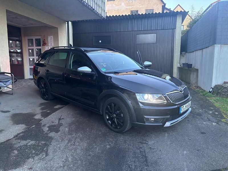 Gebraucht Skoda Octavia 150 PS (110 kW) 2016 Schwarz Kleinwagen