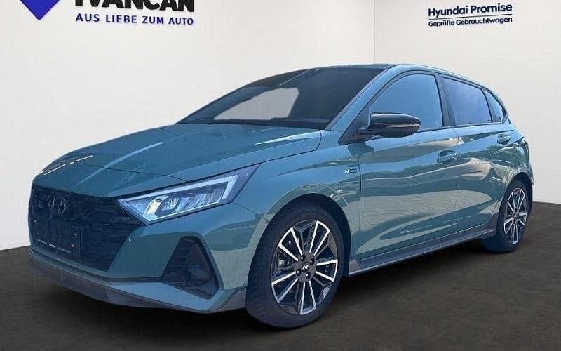 Grün Gebraucht 2023 Hyundai i20 N Line Limousine | 20.990 € (Fairer Preis) - Bild 1/4