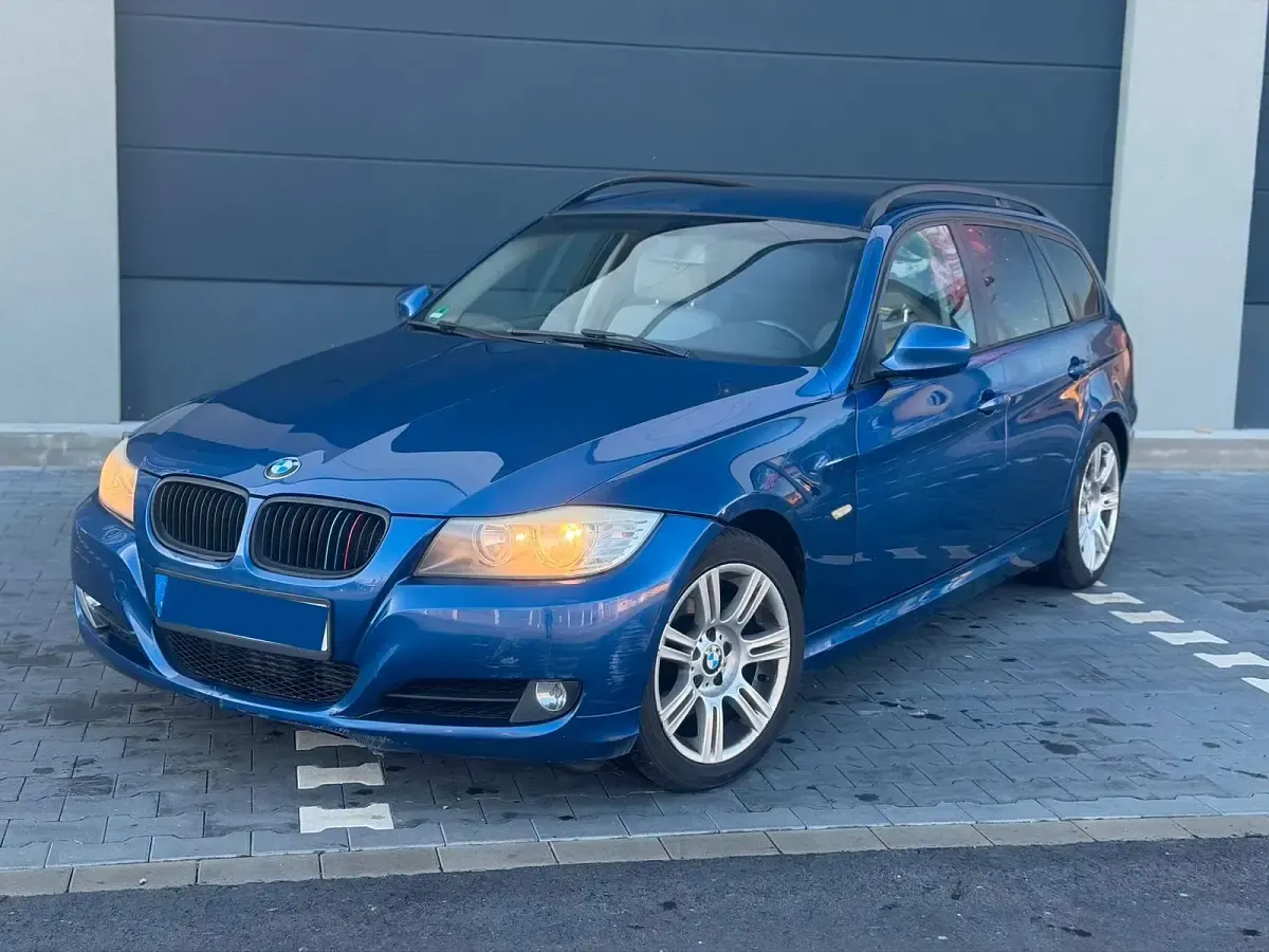 Usata BMW 318 143 CV (105 kW) 2009 Blu Station wagon