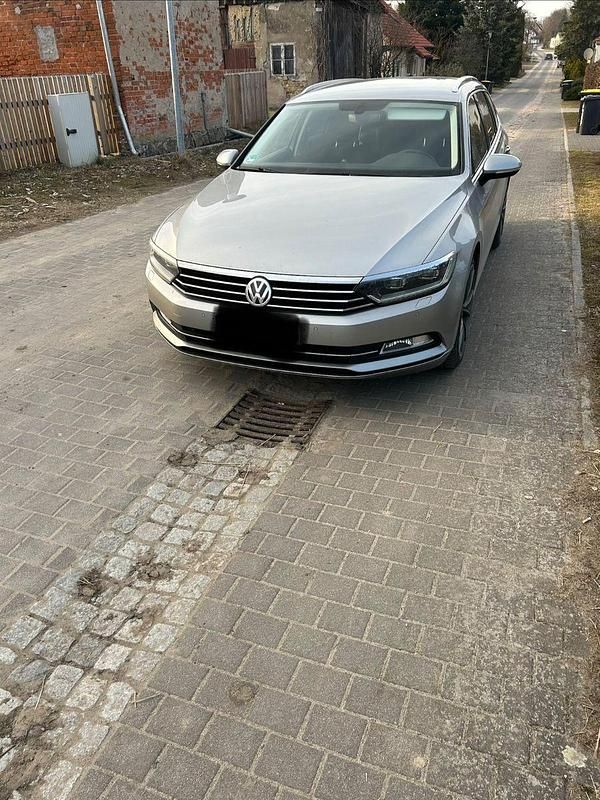Gebraucht VW Passat 150 PS (110 kW) 2014 Silber Kombi