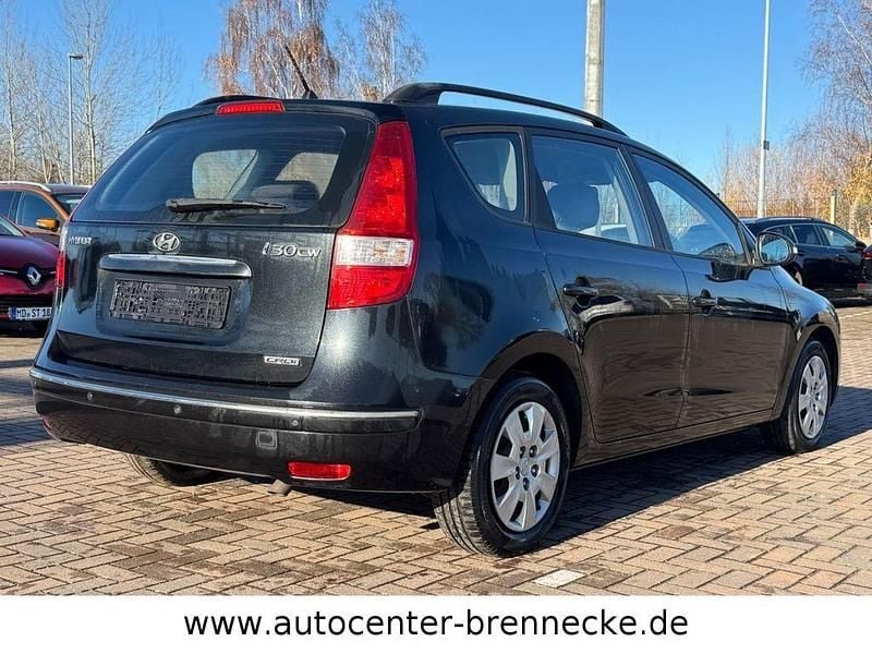 Gebraucht Hyundai i30 Classic 90 PS (66 kW) 2008 Schwarz Kombi