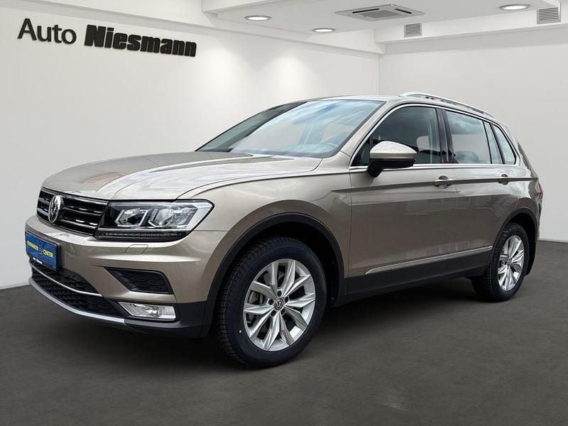 Beige Gebraucht 2016 VW Tiguan SUV | 23.980 € (Guter Preis) - Bild 1/4