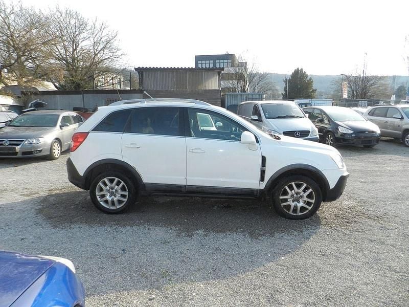 Gebraucht Opel Antara Edition 140 PS (102 kW) 2010 Weiß SUV