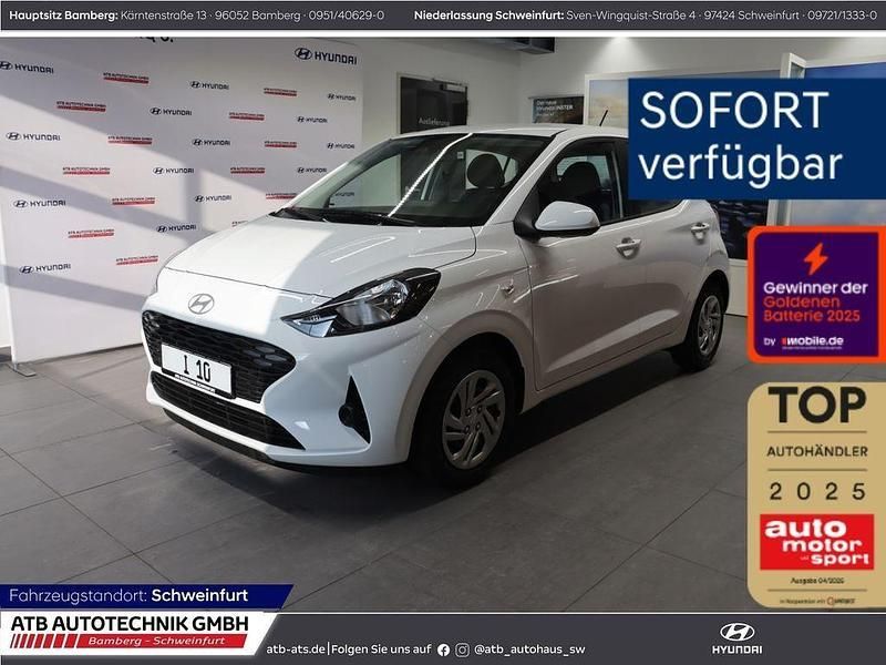 Weiß (atlas white / sol (weiss)) Neu 2025 Hyundai i10 Select Kleinwagen | 16.790 € (Fairer Preis) - Bild 1/4