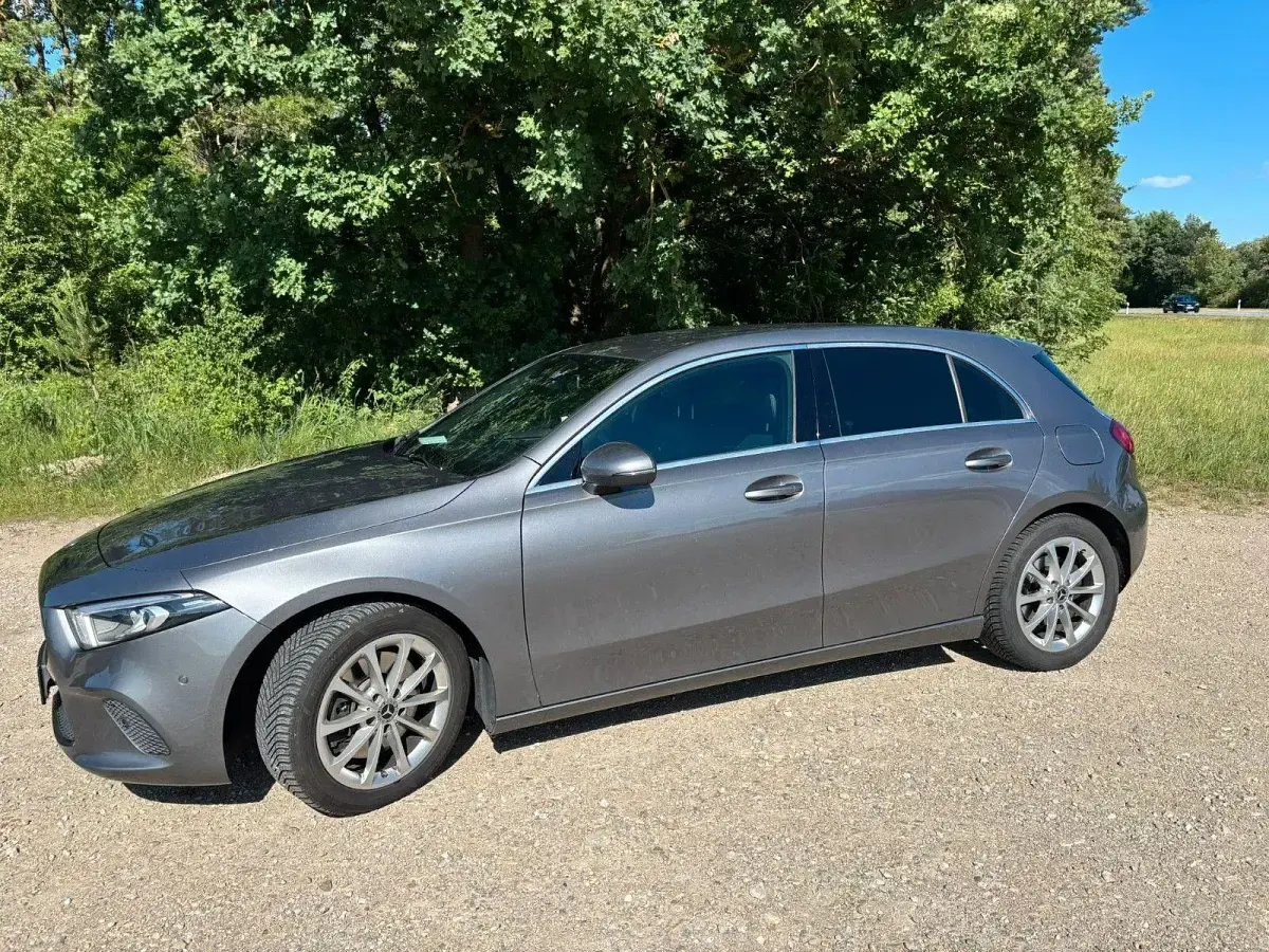 Gebraucht Mercedes A250 224 PS (164 kW) 2018 Grau Limousine