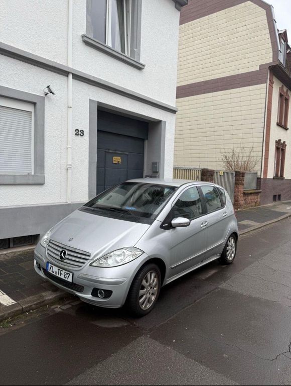 Silber Gebraucht 2006 Mercedes A200 Elegance Van / Kleinbus | 2.900 € (Guter Preis) - Bild 1/4