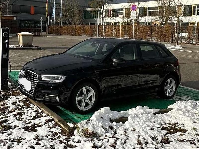 Gebraucht Audi e-tron Sportback 110 kW (150 PS) 2020 Schwarz SUV
