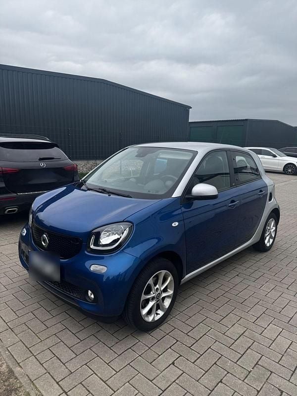 Second-hand Smart ForFour 90 CP (66 kW) 2018 Albastru Hatchback