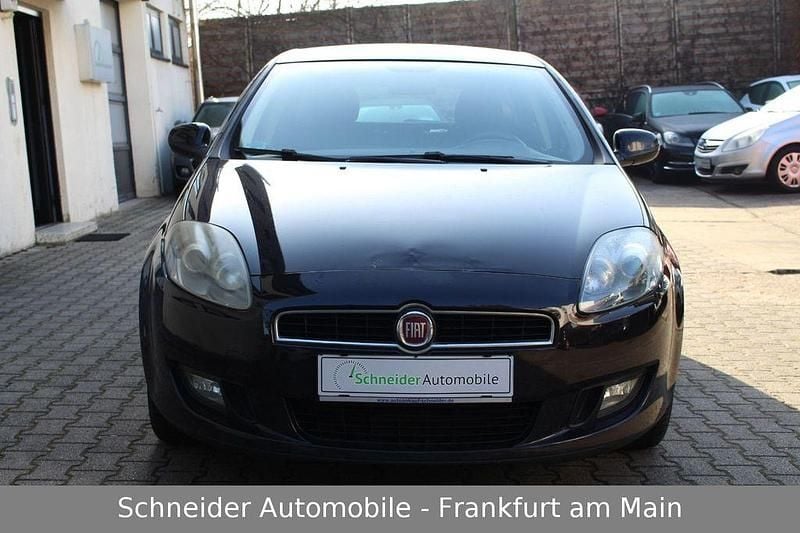 Gebraucht Fiat Bravo 105 PS (77 kW) 2011 Colore esterno (nero etna) (metallic) Kleinwagen