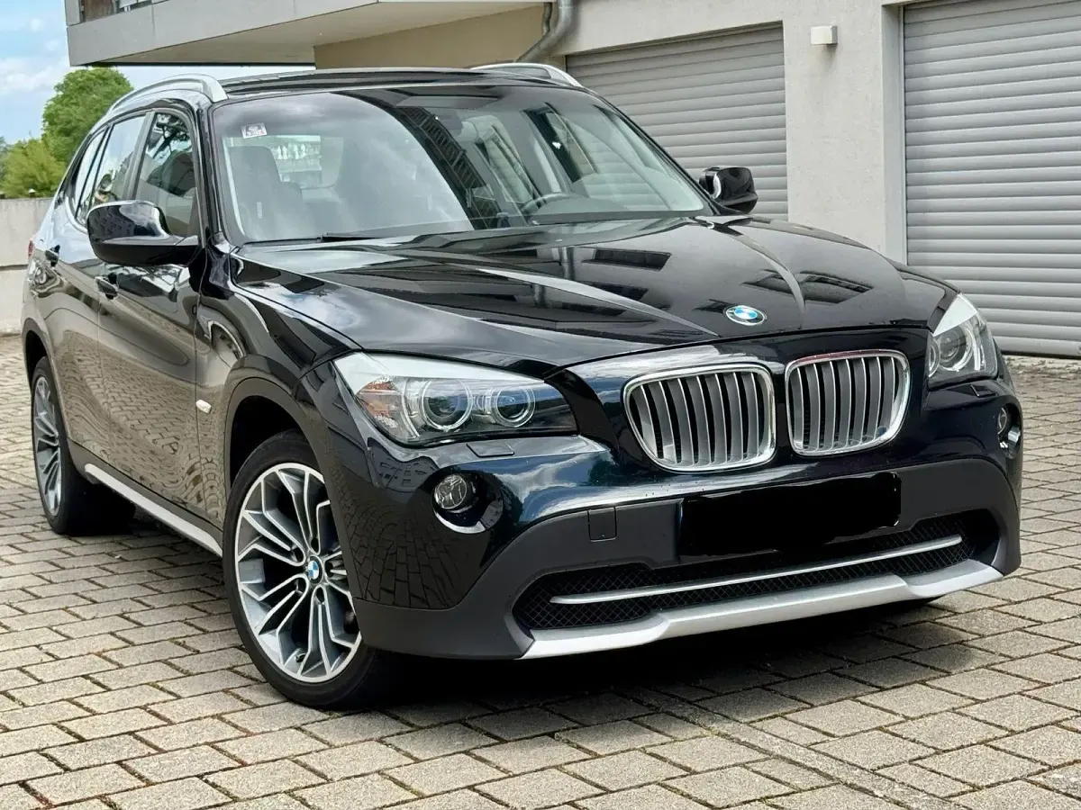 Gebraucht BMW X1 Sport Line 204 PS (150 kW) 2010 Schwarz SUV