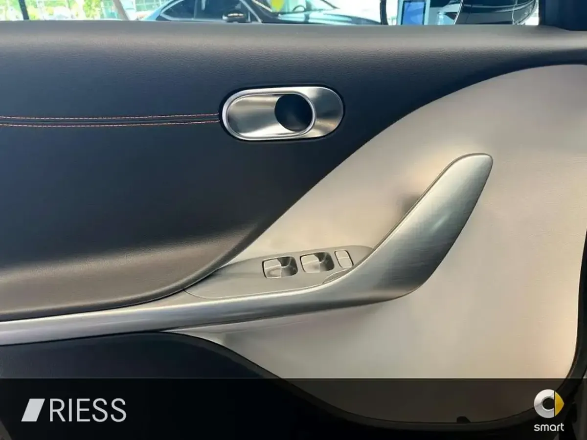 Używany Smart #3 Pro+ 200 kW (272 KM) 2025 Biały SUV