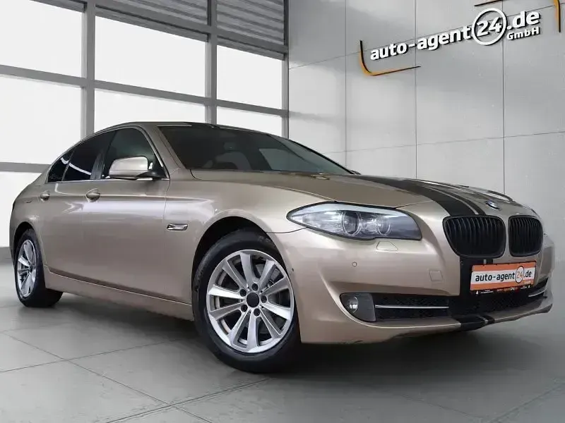 Usata BMW 520 Sport Line 244 CV (179 kW) 2010 Berlina