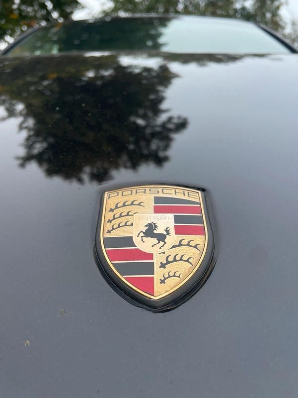 Schwarz Gebraucht 2012 Porsche Cayenne Turbo SUV | 29.950 € (Teuer) - Bild 1/4