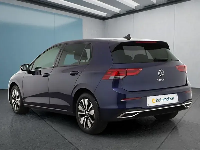 Gebraucht VW Golf VIII 150 PS (110 kW) 2024 Blau Kleinwagen