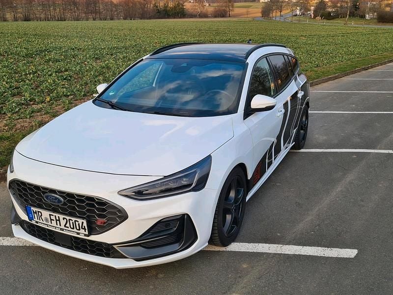 Gebraucht Ford Focus ST 280 PS (205 kW) 2023 Weiß Kombi