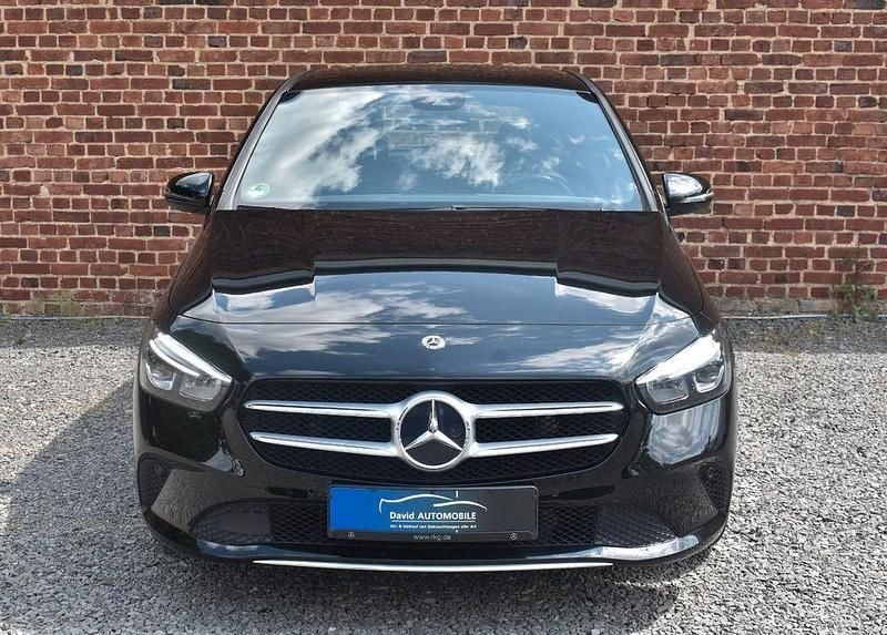 Gebraucht Mercedes B180 136 PS (100 kW) 2019 Schwarz Van / Kleinbus