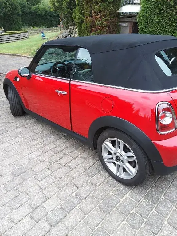 Gebraucht Mini Cooper Cabriolet 122 PS (89 kW) 2011 Rot Cabrio