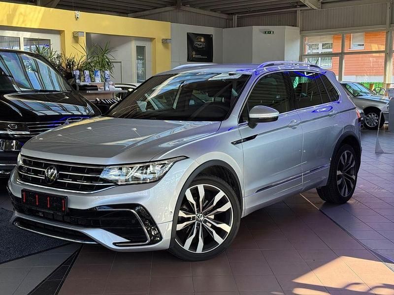 Silber Gebraucht 2023 VW Tiguan R-line SUV | 34.980 € (Fairer Preis) - Bild 1/4