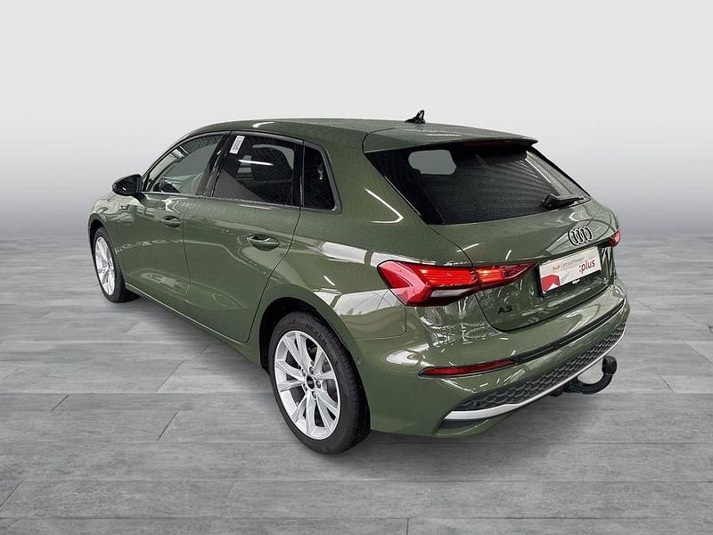 Gebraucht Audi A3 Ambiente 150 PS (110 kW) 2024 Distriktgrün metallic Limousine