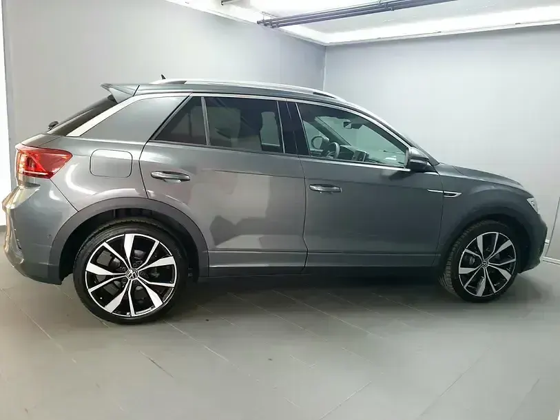 Gebraucht VW T-Roc R-line 190 PS (139 kW) 2025 Grau SUV