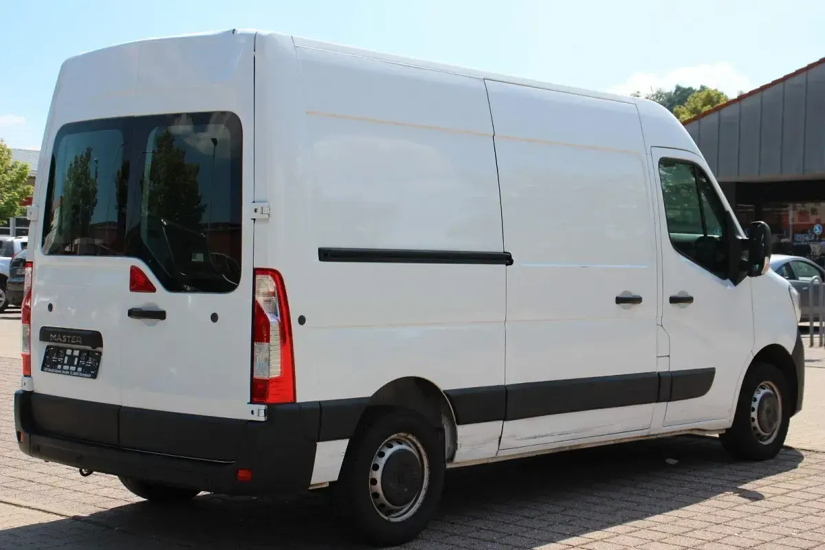 Gebraucht Renault Master 136 PS (100 kW) 2022 Weiß Van / Kleinbus