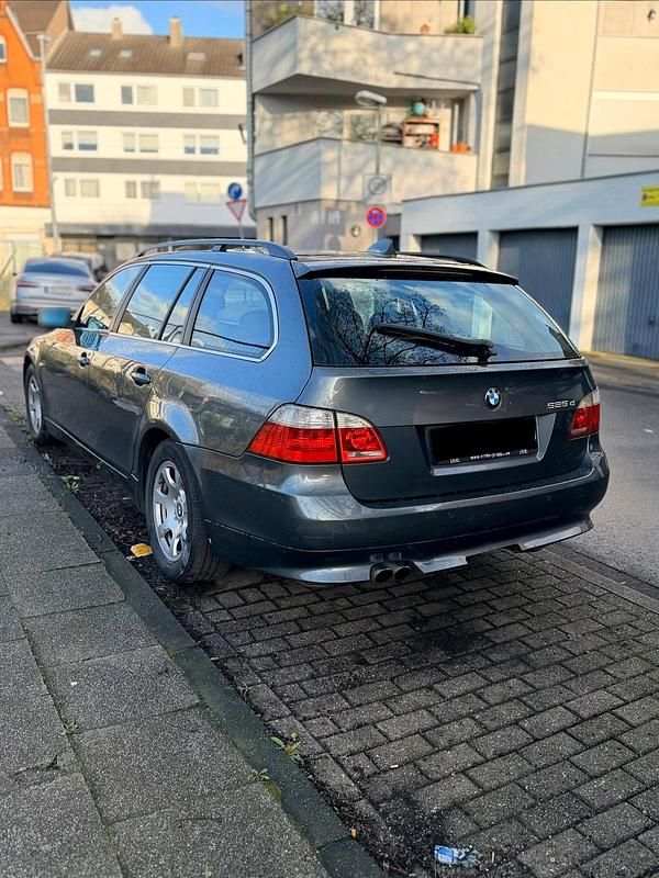 Gebraucht BMW 525 177 PS (130 kW) 2005 Andere farben Kombi