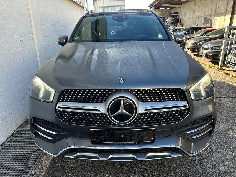 Grau Gebraucht 2020 Mercedes GLE350 AMG SUV | 57.499 € - Bild 1/4