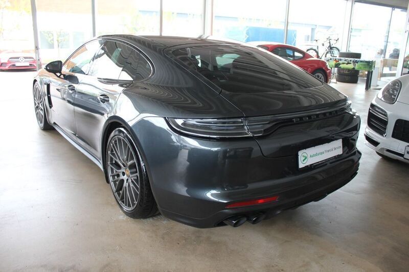 Neu Porsche Panamera Platinum Edition 330 PS (242 kW) 2025 Grau Limousine